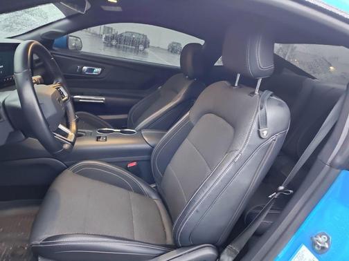 Grabber Blue Metallic 2024 Ford Mustang GT