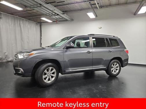 2013 Toyota Highlander SE