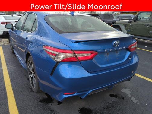 Blue Streak Metallic 2019 Toyota Camry SE