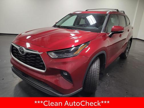 Ruby Flare Pearl 2022 Toyota Highlander XLE