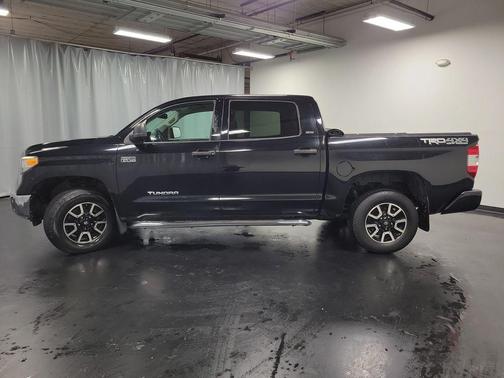 2017 Toyota Tundra SR5