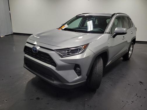 2020 Toyota RAV4 Hybrid XLE