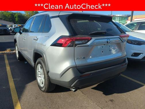 2020 Toyota RAV4 Hybrid XLE