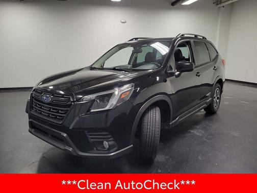 Crystal Black Silica 2023 Subaru Forester Premium