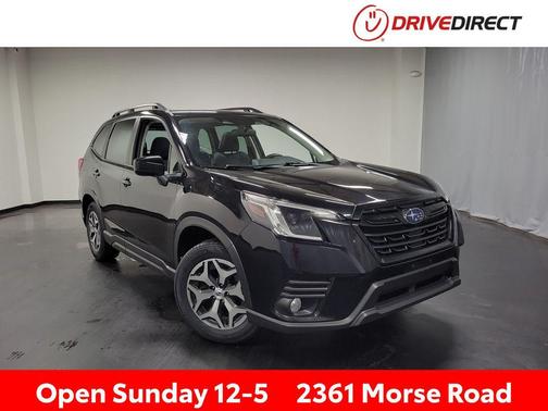 Crystal Black Silica 2023 Subaru Forester Premium