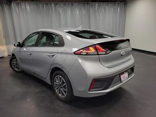 2020 Hyundai IONIQ EV SE