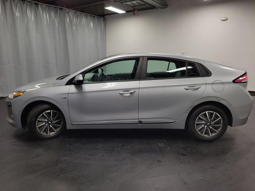 2020 Hyundai IONIQ EV SE
