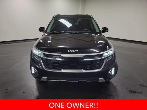 Fusion Black 2024 Kia Seltos SX Turbo