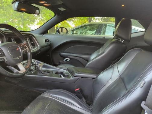 2015 Dodge Challenger SXT Plus