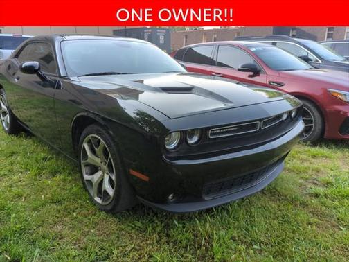 2015 Dodge Challenger SXT Plus