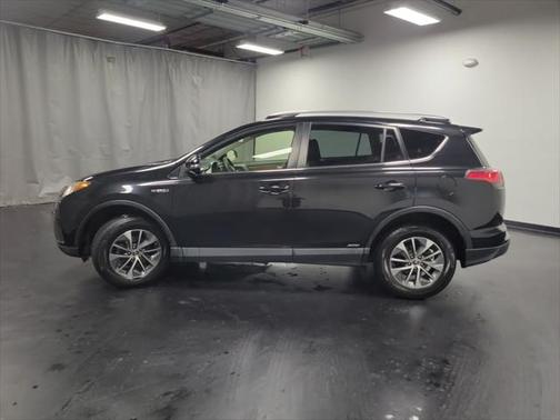 2018 Toyota RAV4 Hybrid XLE