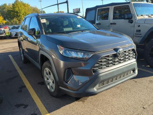 2019 Toyota RAV4 LE