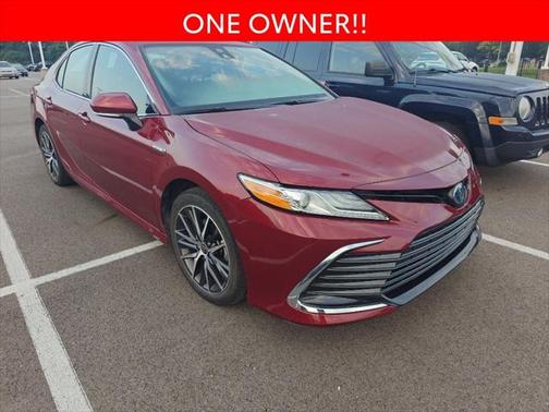 2021 Toyota Camry Hybrid XLE