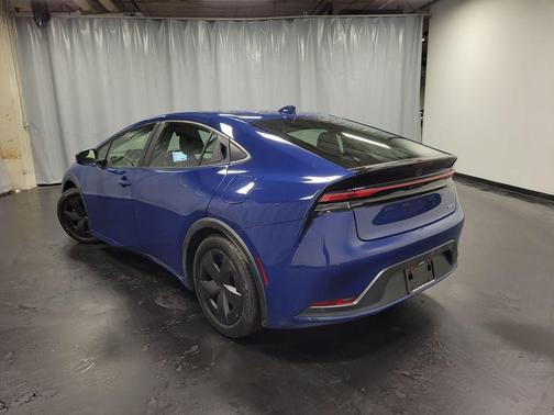 2023 Toyota Prius LE