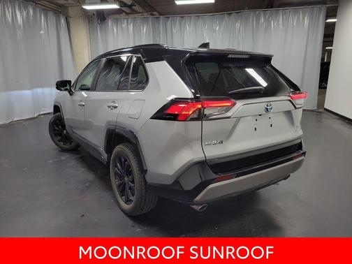 2023 Toyota RAV4 Hybrid SE
