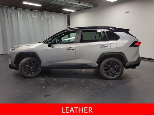 2023 Toyota RAV4 Hybrid SE