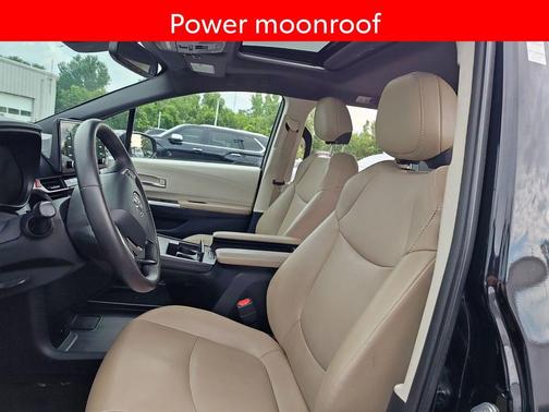 Midnight Black Metallic 2021 Toyota Sienna XLE 7 Passenger