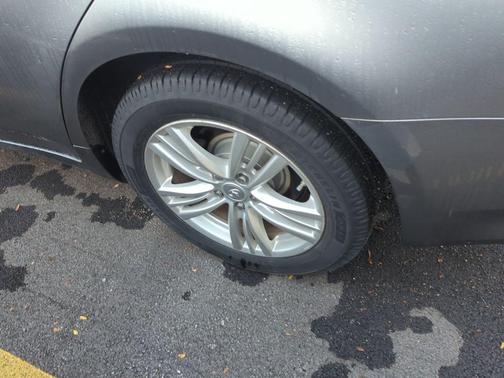 2015 INFINITI Q40 Base