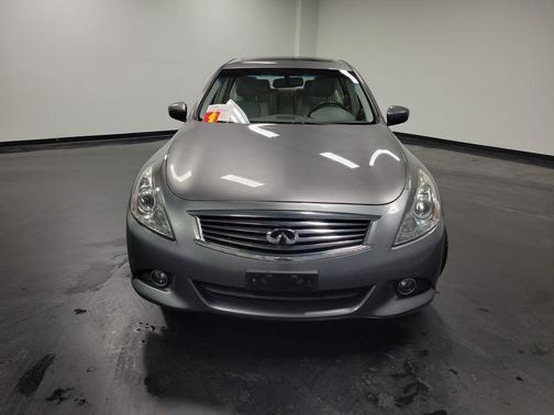 2015 INFINITI Q40 Base