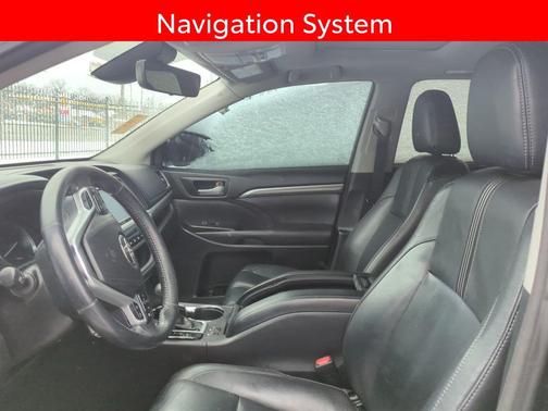 2017 Toyota Highlander SE