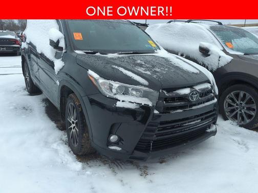 2017 Toyota Highlander SE