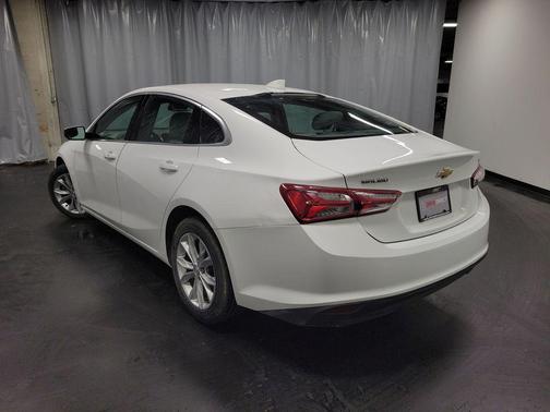 2021 Chevrolet Malibu FWD LT