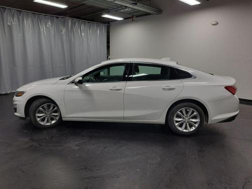 2021 Chevrolet Malibu FWD LT