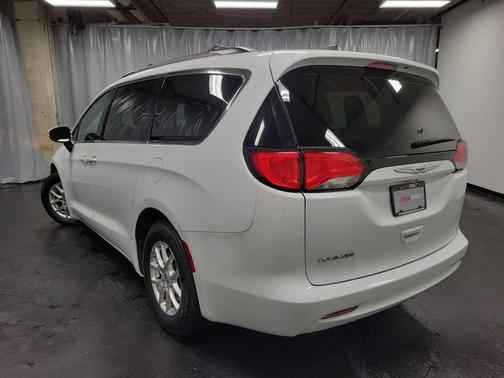 2021 Chrysler Voyager LXI