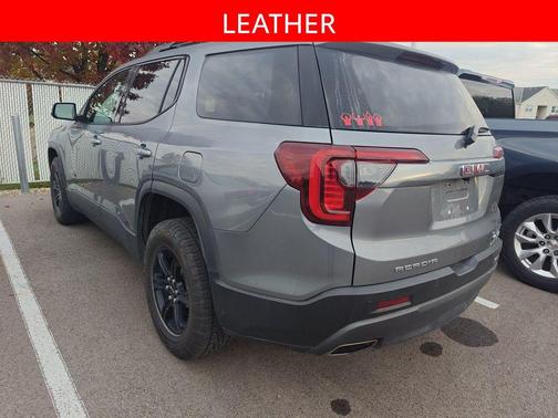 2022 GMC Acadia AWD AT4