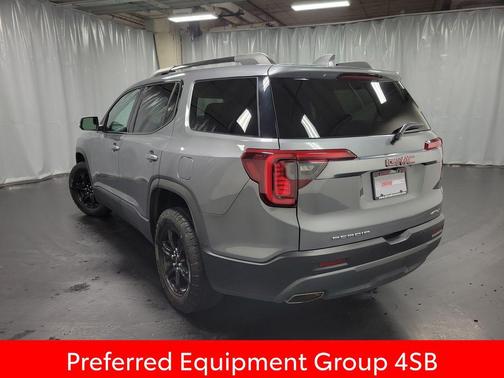 2022 GMC Acadia AWD AT4