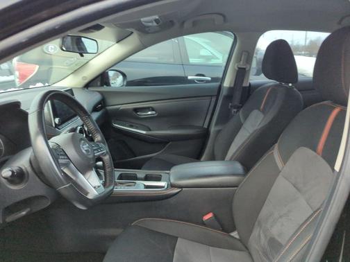 2022 Nissan Sentra SR