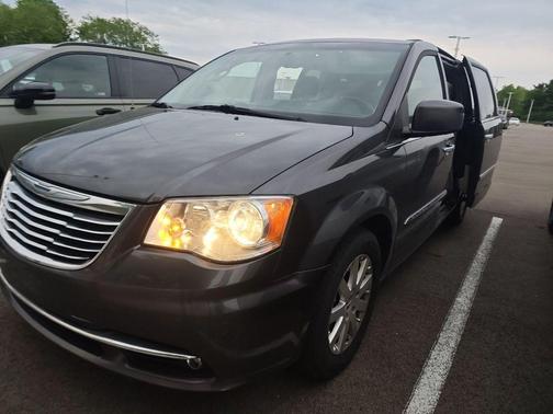 Granite Crystal Metallic Clearcoat 2015 Chrysler Town & Country Touring