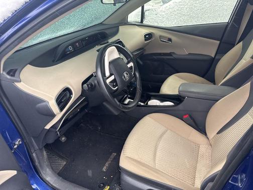 2016 Toyota Prius Three