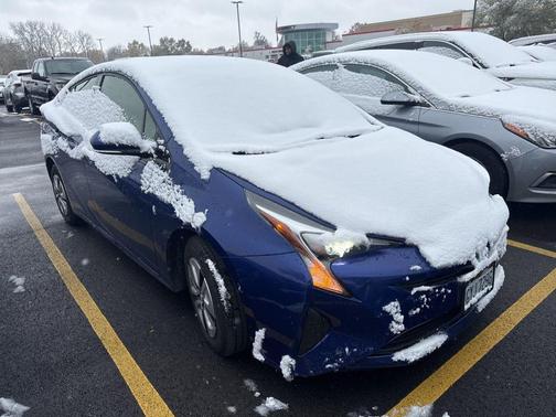 2016 Toyota Prius Three