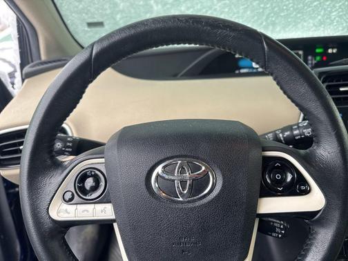 2016 Toyota Prius Three