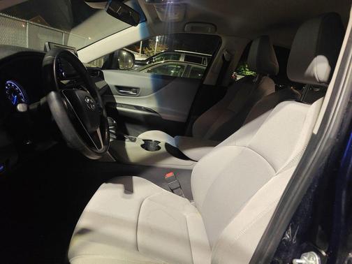 2022 Toyota Venza LE