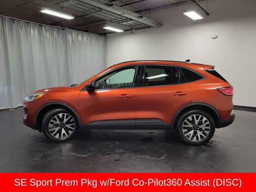 Sedona Orange Metallic 2020 Ford Escape SE