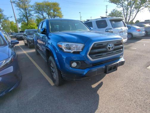 Blazing Blue Pearl 2017 Toyota Tacoma SR5