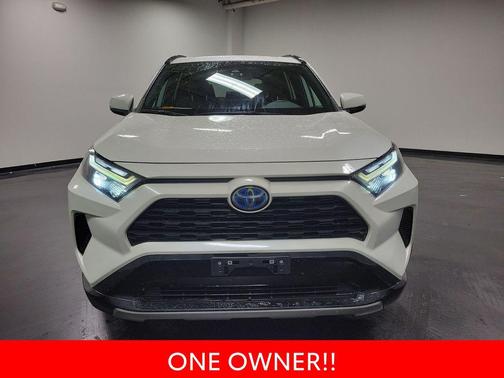 2022 Toyota RAV4 Hybrid SE