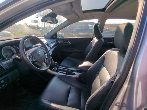Lunar Silver Metallic 2017 Honda Accord Touring V6