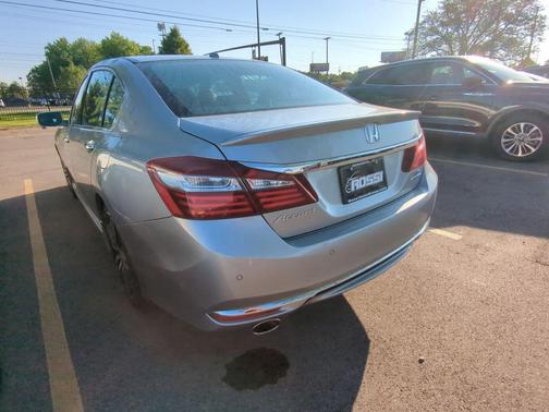 Lunar Silver Metallic 2017 Honda Accord Touring V6
