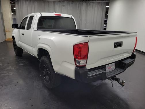 2016 Toyota Tacoma SR5