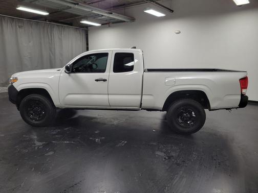 2016 Toyota Tacoma SR5