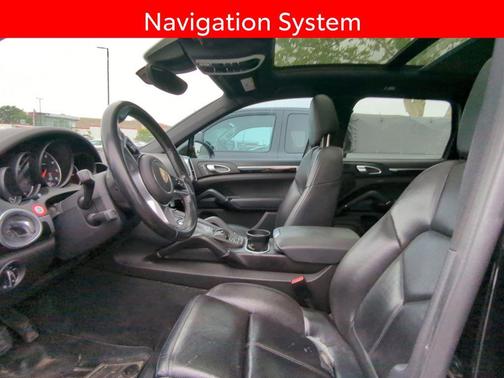 Jet Black Metallic 2016 Porsche Cayenne Cayenne