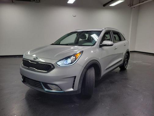 Silky Silver 2019 Kia Niro EX