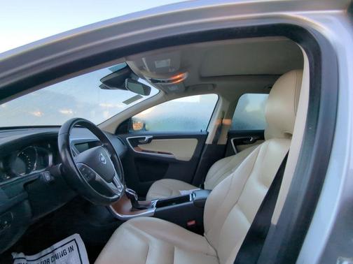 2017 Volvo XC60 T5 Inscription