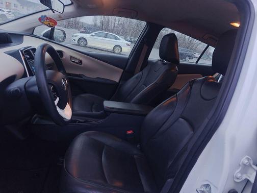 2017 Toyota Prius Two