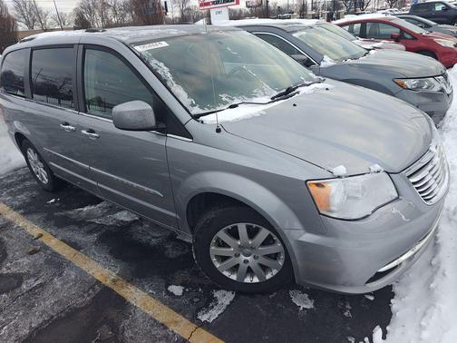 2015 Chrysler Town & Country Touring