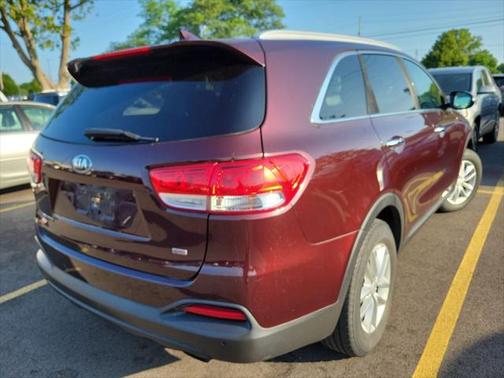 2016 Kia Sorento LX