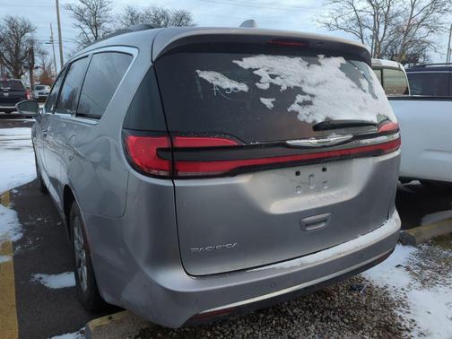 2021 Chrysler Pacifica Touring